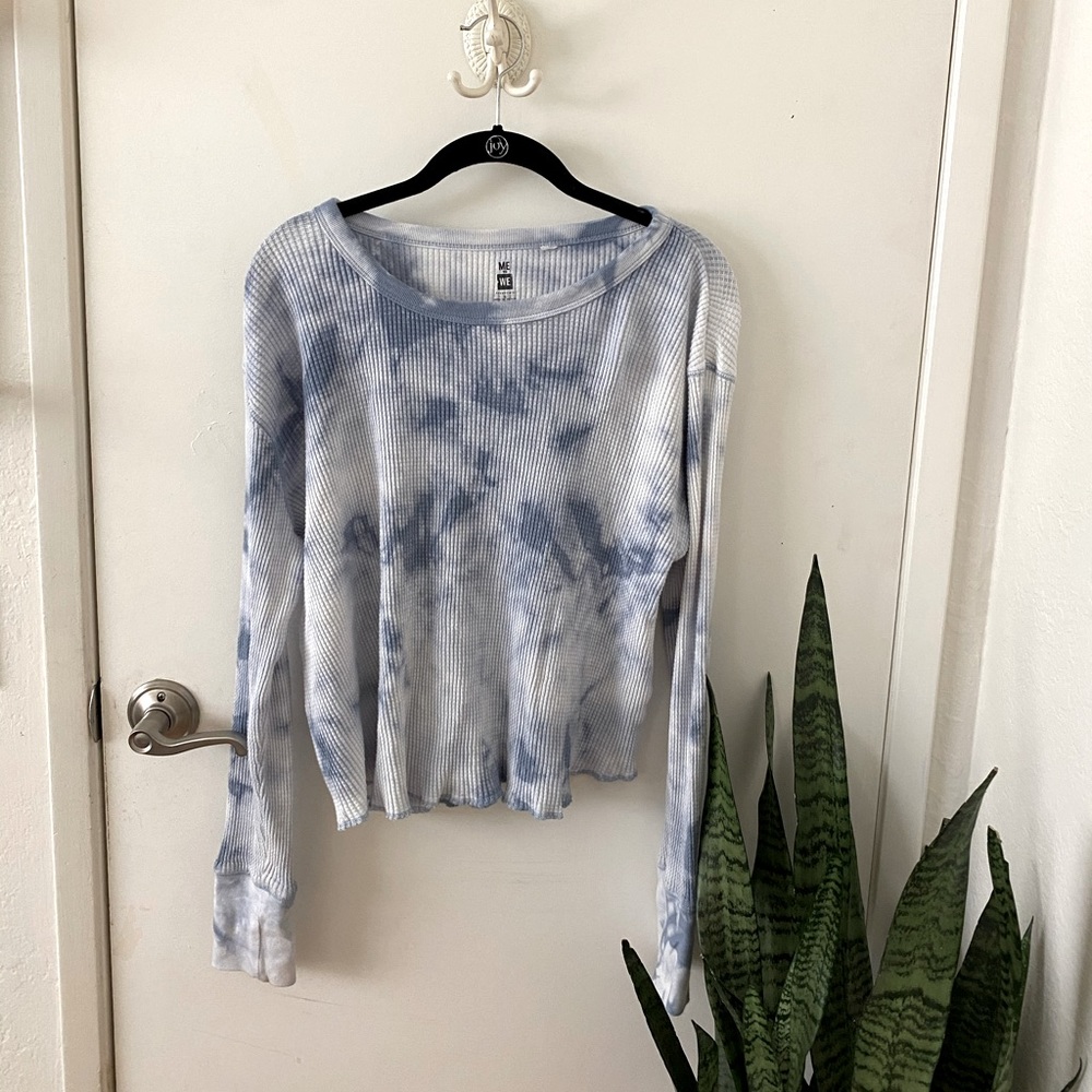 Blue and White Tie-Dye Long Sleeve
